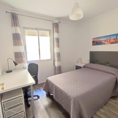 Piso apartamento 3 dormitorios, aire acondicionado Jerez de la Frontera Exterior foto